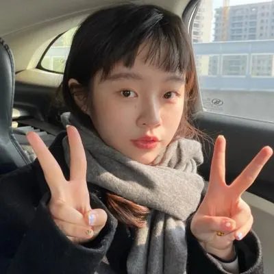 青青河畔草
